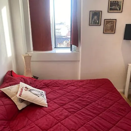 Red Dream Apartment *